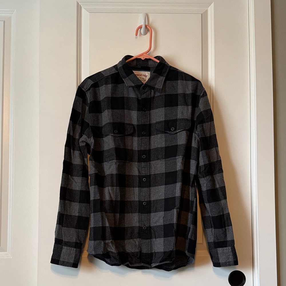 Black and Gray Plaid Button-Up Shirt